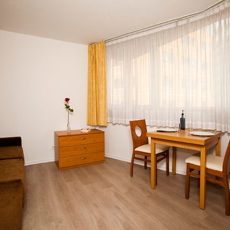Aparthotel Sejours & Affaires Montreuil Saint Mande Exterior foto